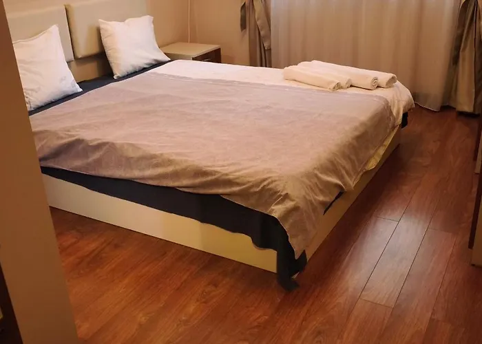 One Bedroom 4 - Restaurant Stadium